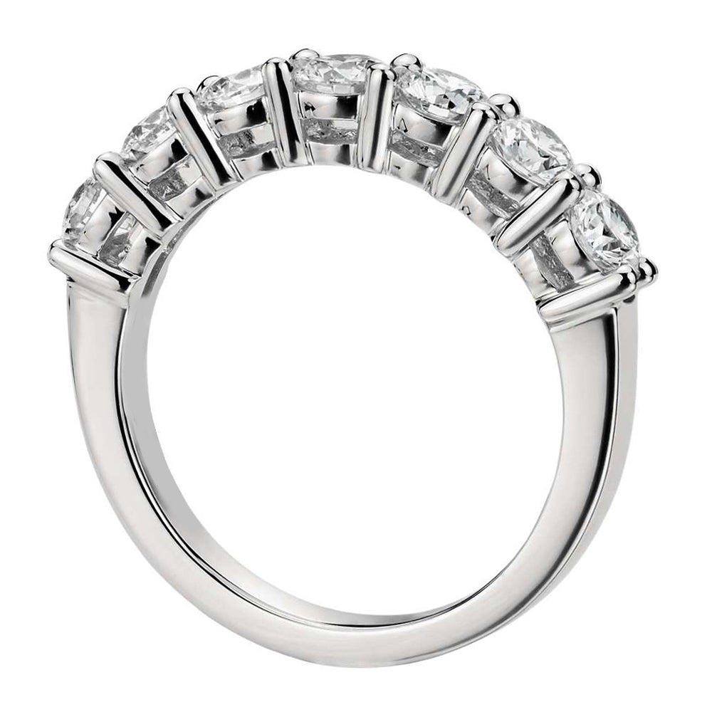 1.00 CT Classic Shared Prong Round Diamond Wedding Band in White Gold